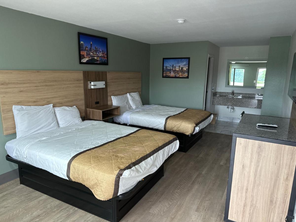 Deer Acres Inn Монро Екстер'єр фото